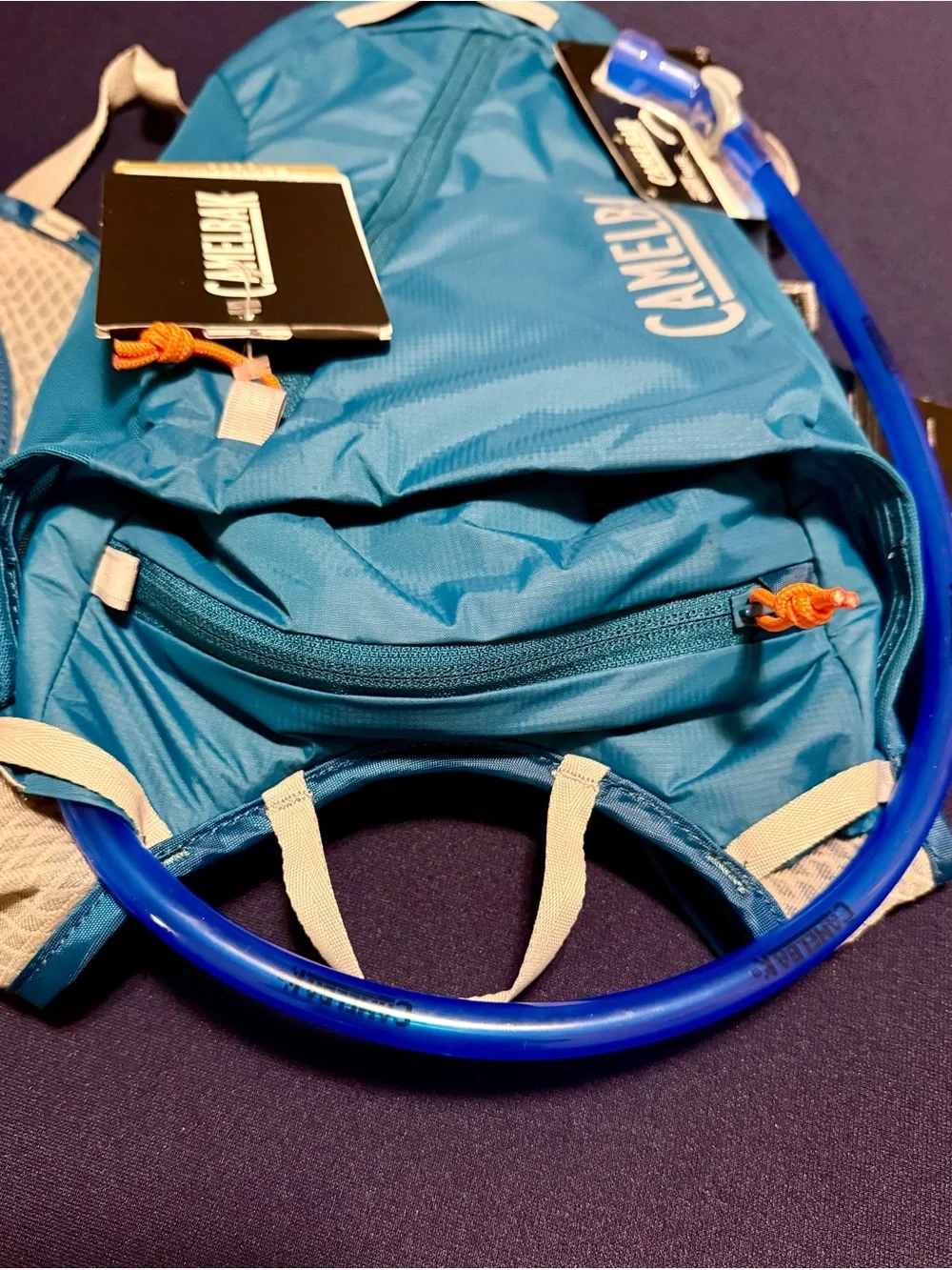 NWT CamelBak Rogue Light 7 Hydration Backpack in Teal Blue Reservoir 2L